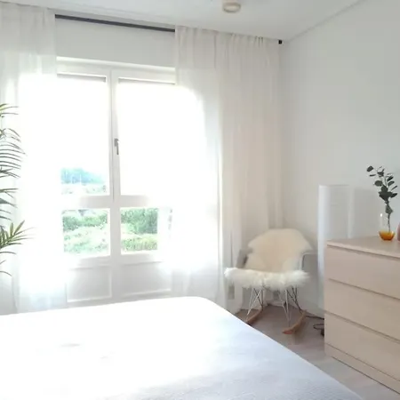 Apartamento Con Y Zona De Trabajo En Castro * Castro Urdiales