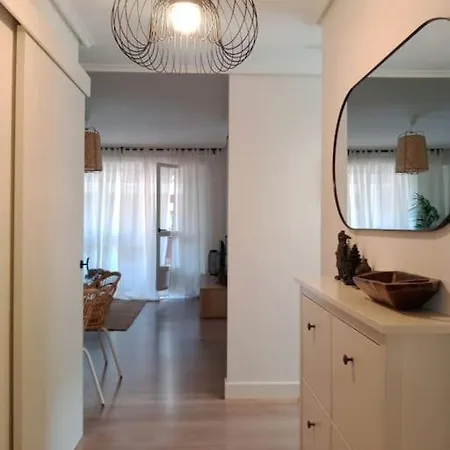 Apartamento Con Y Zona De Trabajo En Castro *