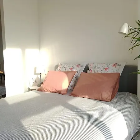 Apartamento Con Y Zona De Trabajo En Castro Castro Urdiales